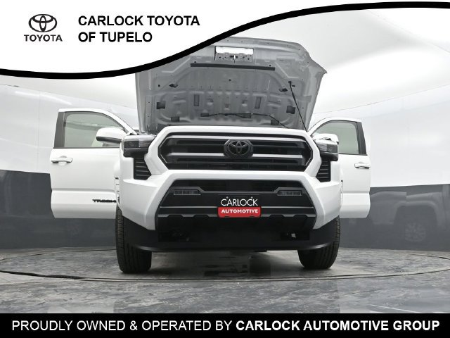 Used 2025 Toyota Tacoma SR5 AWD/4WD image 49