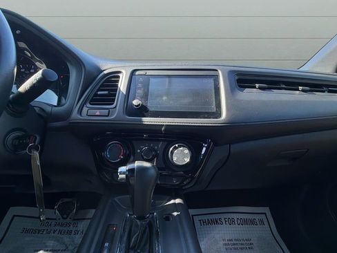 Used 2021 Honda HR-V Sport image 10