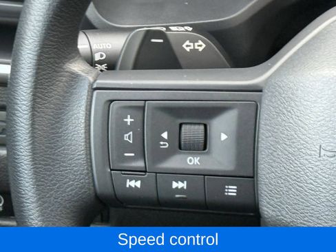 Used 2026 Nissan Rogue S AWD/4WD image 26