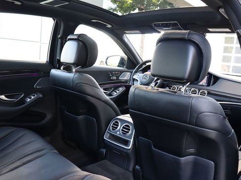 Used 2018 Mercedes-Benz S 450 Sedan image 36