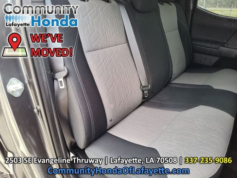 Used 2020 Toyota Tacoma TRD Sport w/ Technology Package RWD image 33