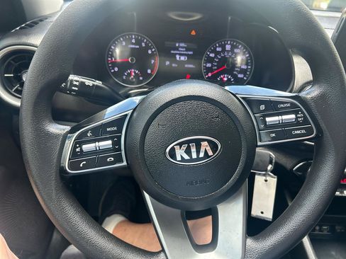 Used 2019 Kia Forte LXS FWD image 14