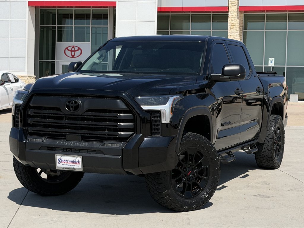 Used 2023 Toyota Tundra SR5 AWD/4WD image 2