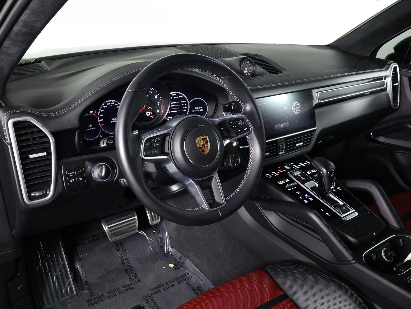 Certified 2023 Porsche Cayenne GTS AWD/4WD image 4