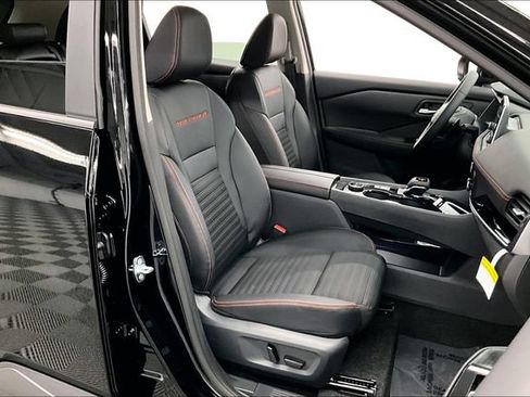 New 2026 Nissan Rogue SV AWD/4WD image 33