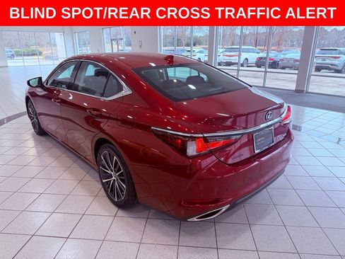 Certified 2024 Lexus ES 350 w/ Premium Package image 6