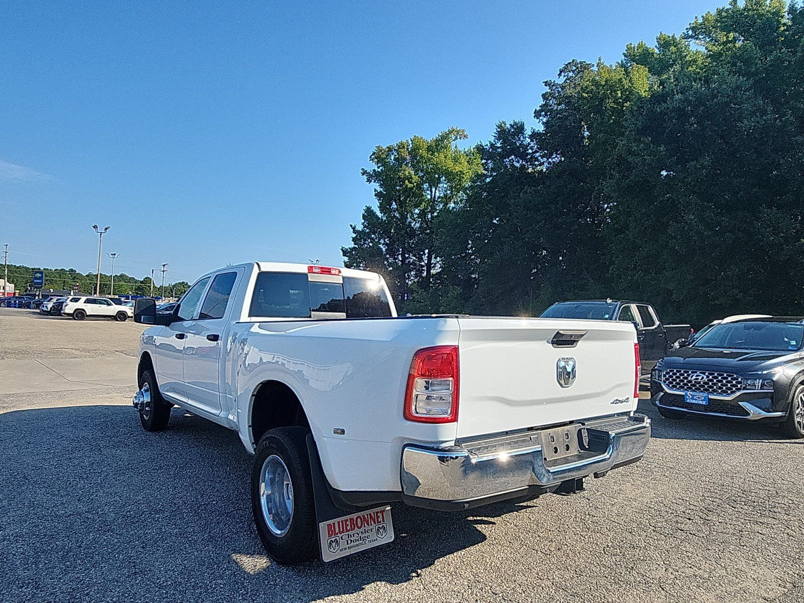 Used 2023 RAM 3500 Tradesman AWD/4WD image 3