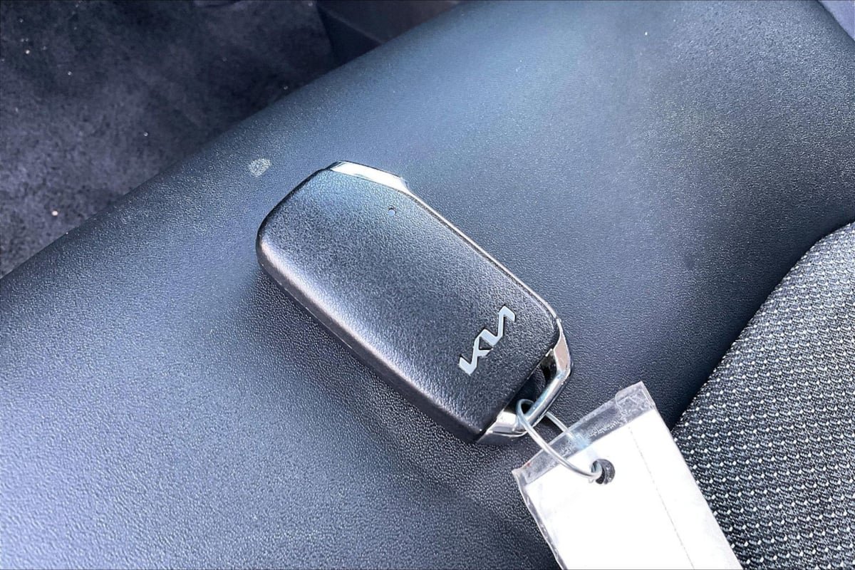 Used 2023 Kia EV6 Light RWD image 11