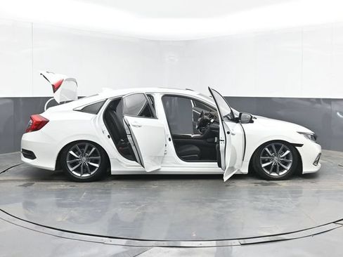 Used 2019 Honda Civic EX image 49