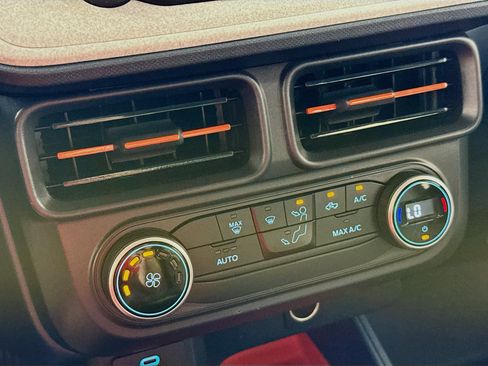 Used 2022 Ford Maverick XLT w/ Equipment Group 300A Standard image 16