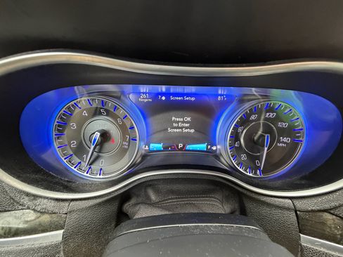 Used 2016 Chrysler 300 C AWD/4WD image 16