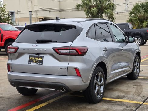 Used 2023 Ford Escape ST-Line Select image 4