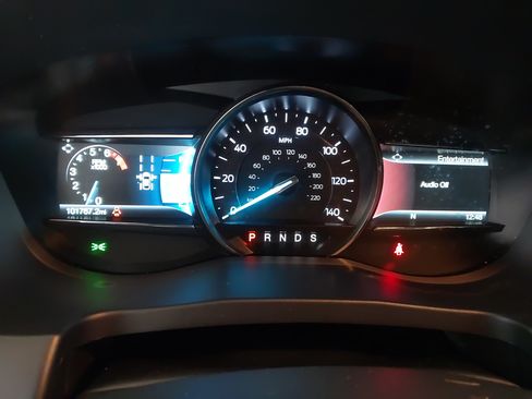 Used 2018 Ford Explorer Limited w/ Ford Safe & Smart Package AWD/4WD image 18