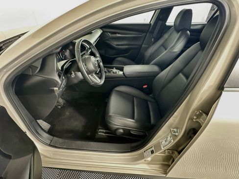 Used 2025 MAZDA MAZDA3 s FWD image 13