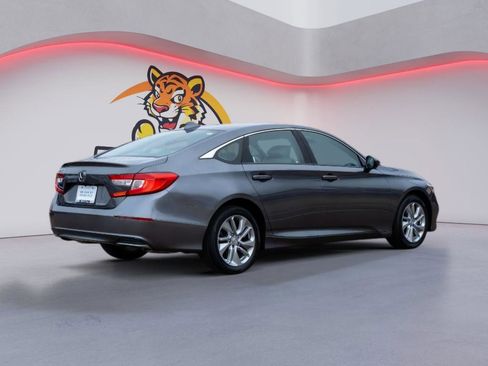 Used 2020 Honda Accord LX image 5