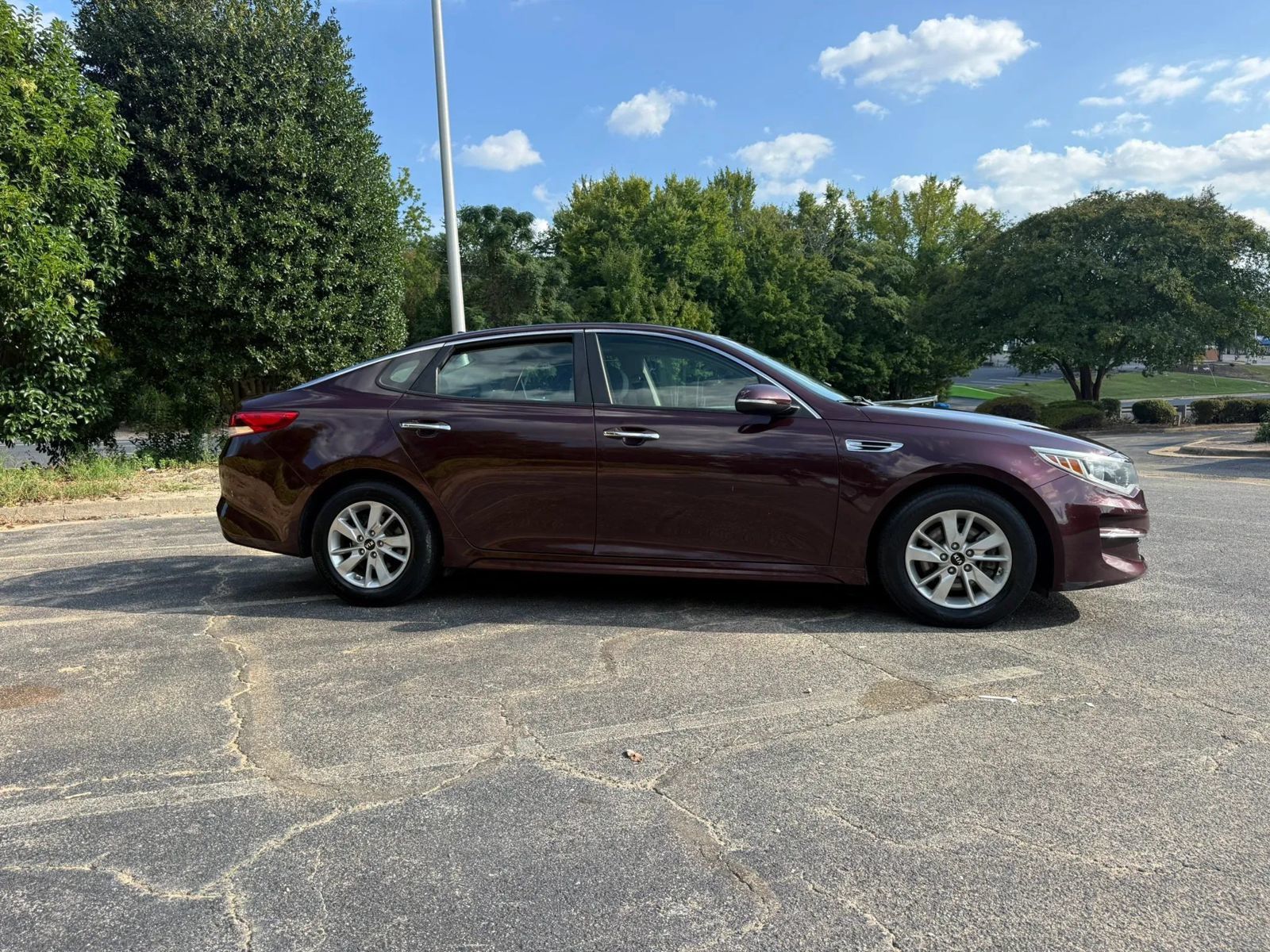Used 2016 Kia Optima LX FWD image 4