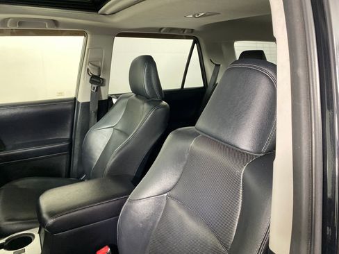 Used 2019 Toyota 4Runner Limited image 9