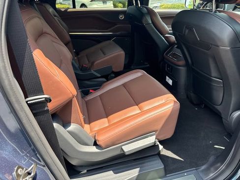 New 2027 Lincoln Navigator L Reserve RWD image 15