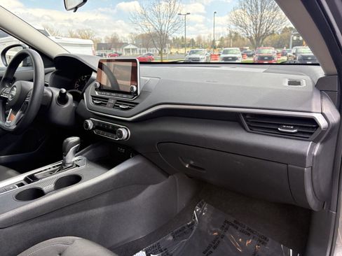 Used 2021 Nissan Altima 2.5 S AWD/4WD image 22