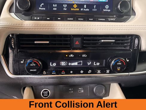 Used 2023 Nissan Rogue SL w/ SL Premium Package image 17