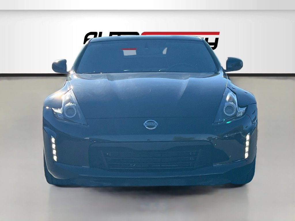 Used 2020 Nissan 370Z Touring Sport RWD image 2