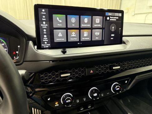 Used 2025 Honda Accord Sport image 10
