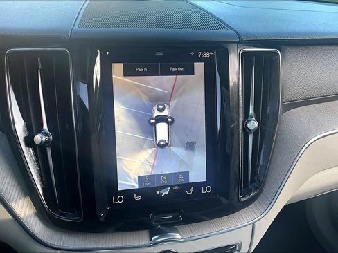 Used 2018 Volvo XC60 T6 Inscription w/ Convenience Package AWD/4WD image 29