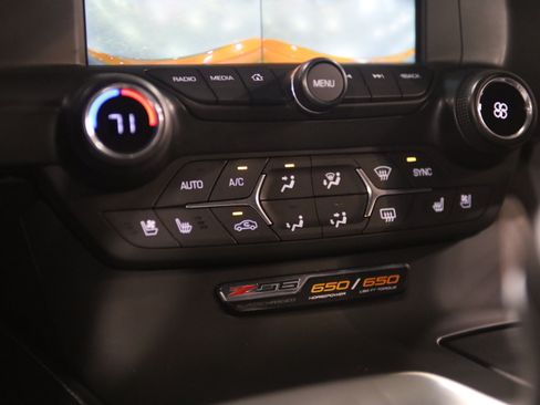 Used 2016 Chevrolet Corvette Z06 w/ 3LZ Preferred Equipment Group RWD image 34