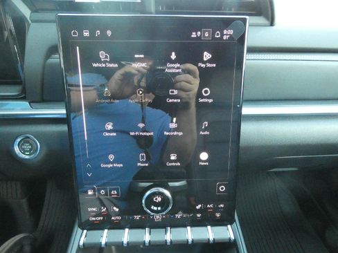 New 2027 GMC Terrain Elevation w/ Elevation Premium Package AWD/4WD image 21