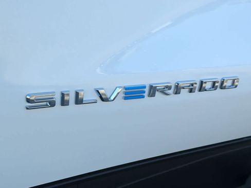 Used 2026 Chevrolet Silverado EV LT image 9
