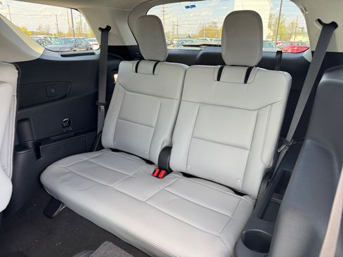 New 2026 Ford Explorer Active w/ Active Comfort Package AWD/4WD image 31