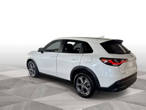 Certified 2026 Honda HR-V LX image 6
