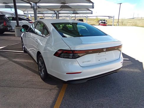 Certified 2023 Honda Accord EX image 5
