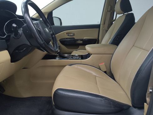 Used 2019 Kia Sedona SX FWD image 17