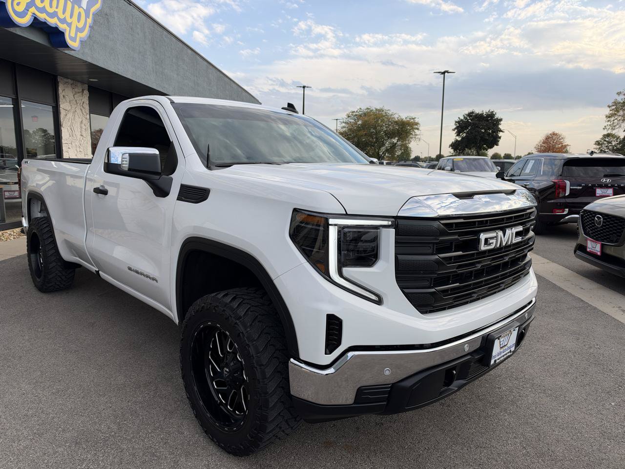 Used 2026 GMC Sierra 1500 Pro w/ Pro Value Package AWD/4WD image 9