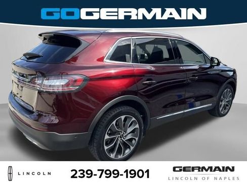 Used 2022 Lincoln Nautilus Reserve AWD/4WD image 6
