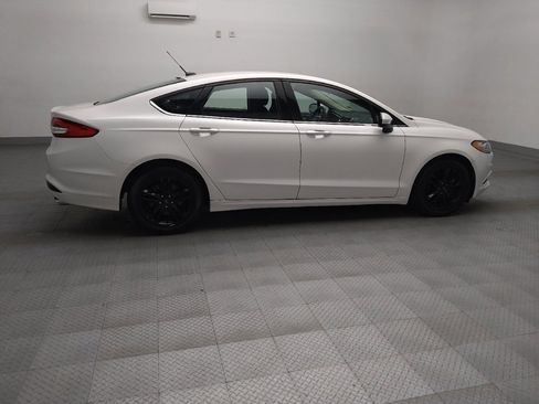 Used 2018 Ford Fusion SE FWD image 10