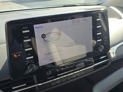 Used 2023 Toyota Sienna LE image 34