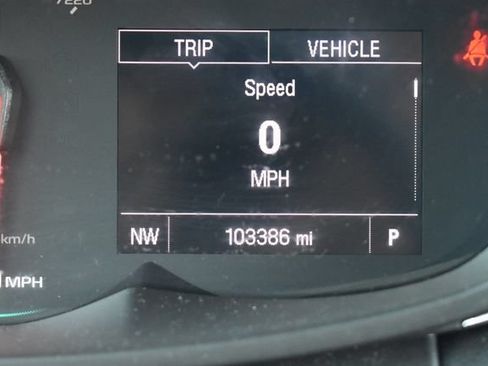 Used 2019 Chevrolet Trax LT w/ LT Convenience Package AWD/4WD image 15