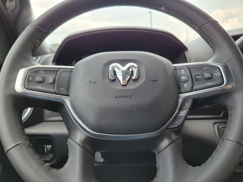 Used 2025 RAM 2500 Big Horn AWD/4WD image 9