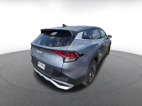 Used 2025 Kia Sportage LX image 6