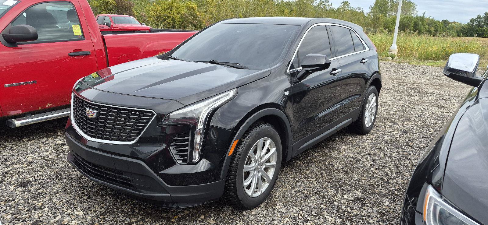 Used 2019 Cadillac XT4 Luxury w/ Cold Weather Package AWD/4WD image 1