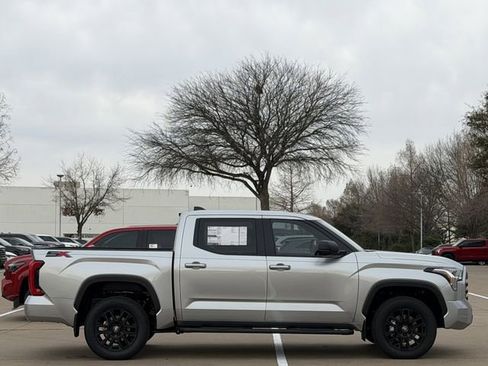 New 2026 Toyota Tundra SR5 image 3