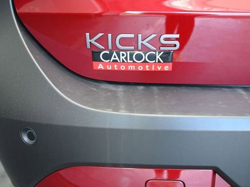 Used 2025 Nissan Kicks SR FWD image 11
