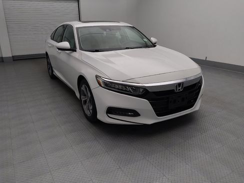 Used 2018 Honda Accord EX image 14