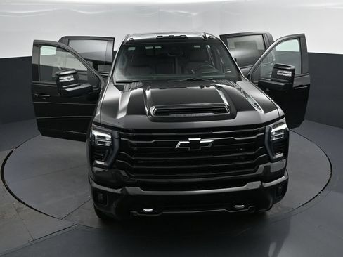 New 2026 Chevrolet Silverado 2500 High Country w/ High Country Premium Package AWD/4WD image 47
