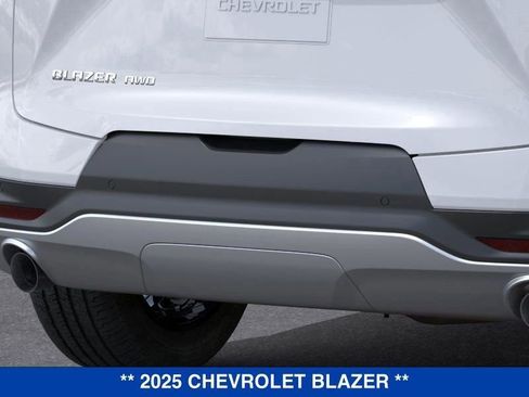 New 2025 Chevrolet Blazer LT w/ Sound & Technology Package image 15