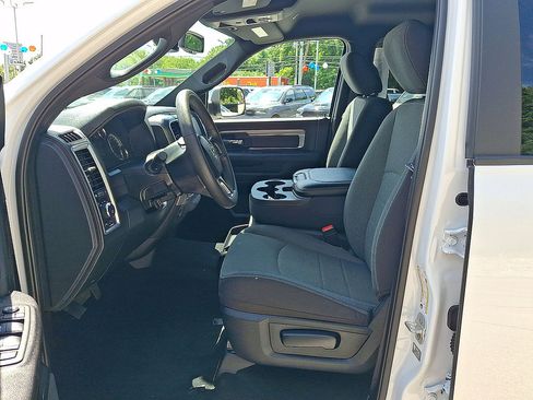 Used 2024 RAM 1500 Warlock w/ Trailer & Traction Group AWD/4WD image 11