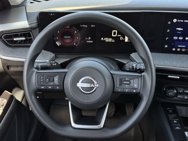 Used 2026 Nissan Kicks SV w/ SV Premium Package FWD image 13