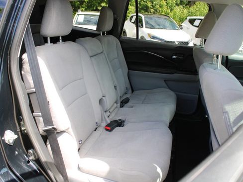 Used 2018 Honda Pilot EX image 30
